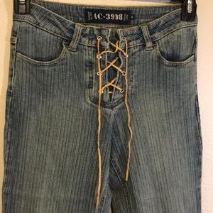 AC-3998 jeans lace-up front textured w/yellow tone